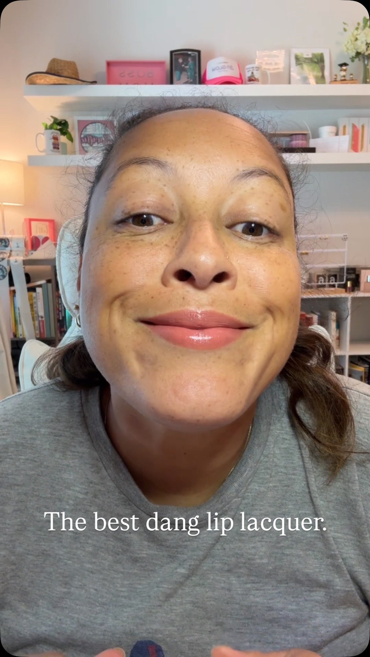When all you have energy for is lips and mascara, you can at least do it right. 

#easymakeuplooks #MakeupRoutine #farmasimakeup #farmasiusa