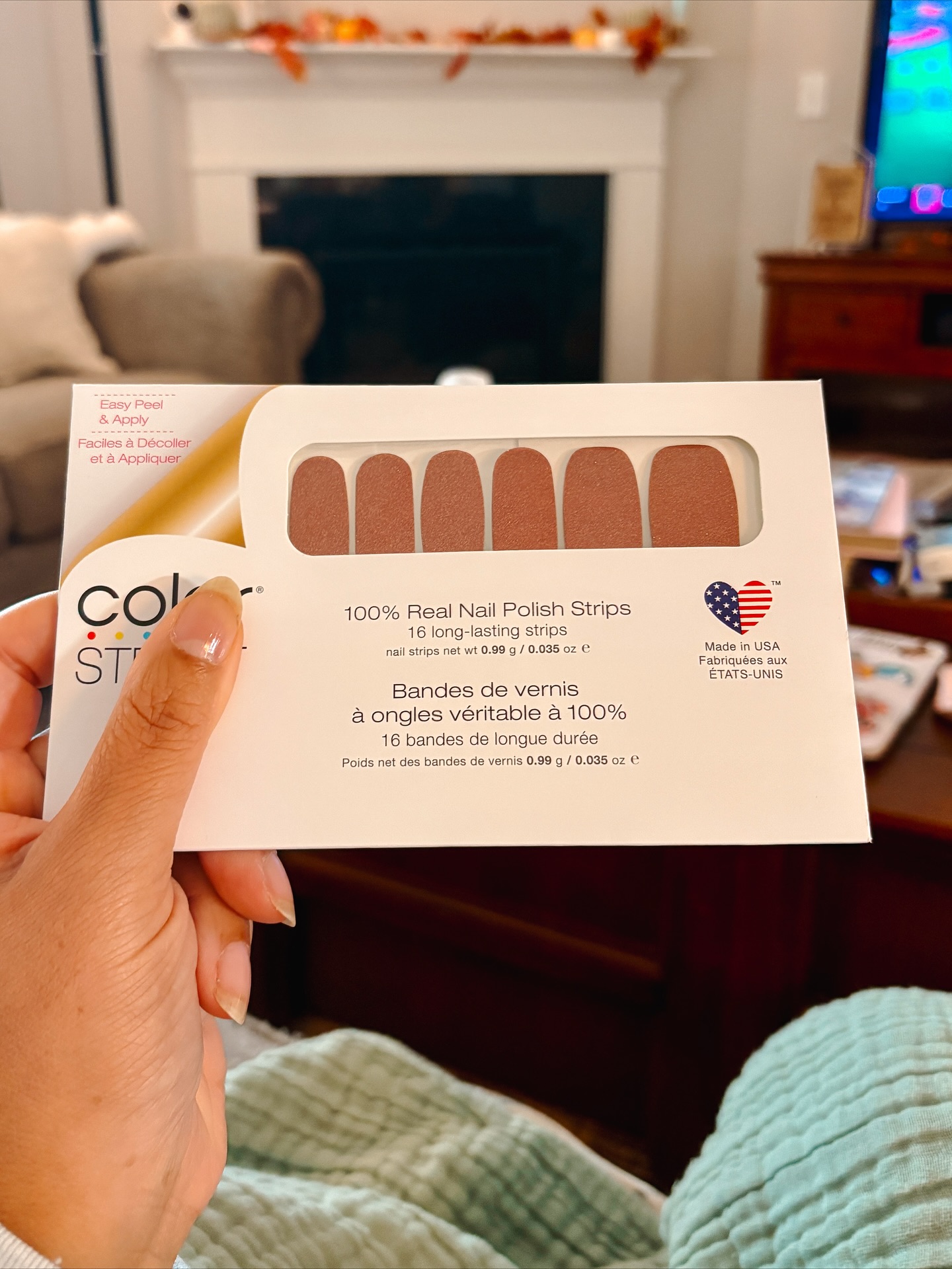 Nail polish that goes on DRY is still my favorite. 🍂✨🤎🫶🏽💅🏼