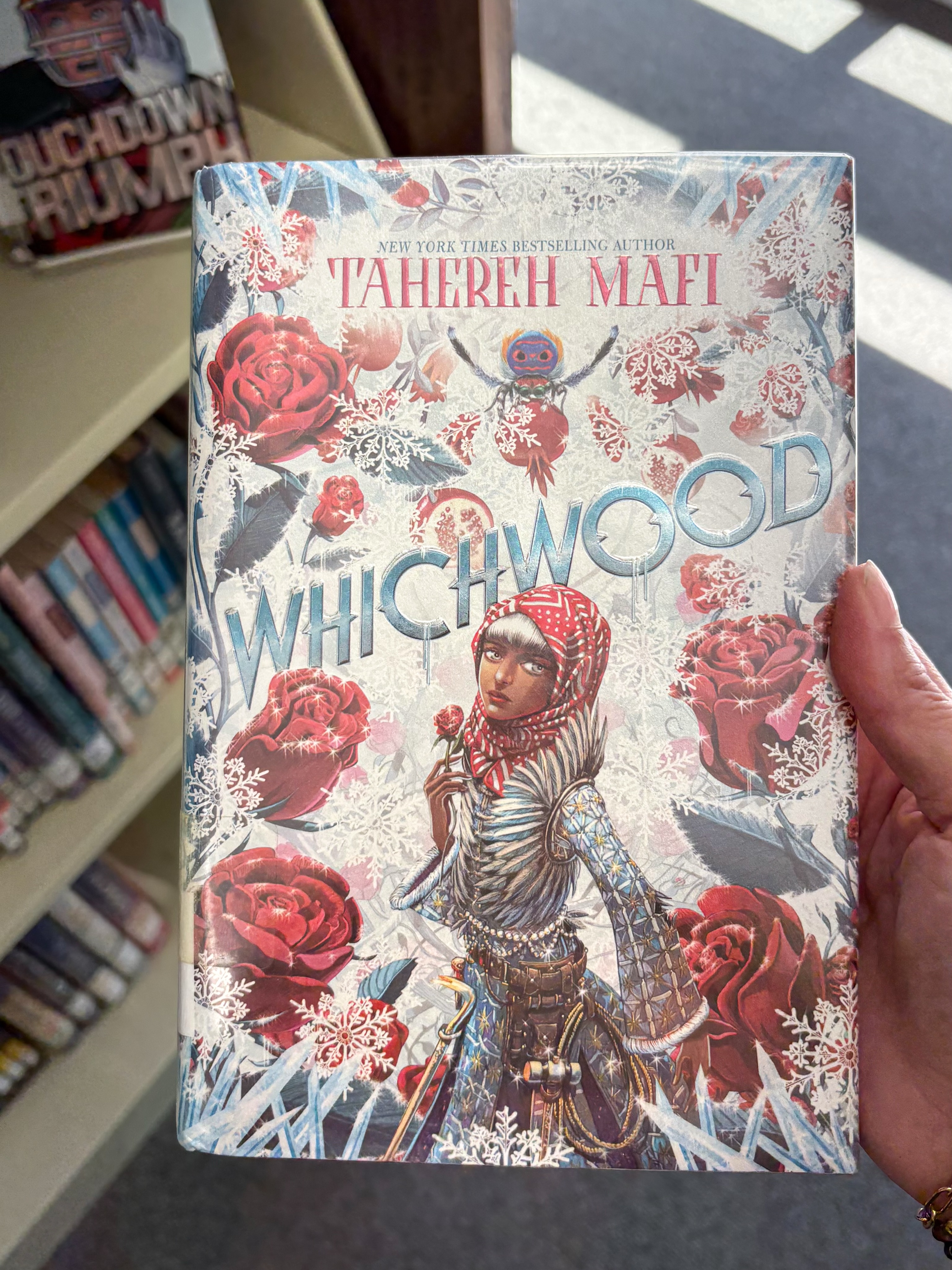 This book cover gives me Buffy vibes. Guess I need to read it!