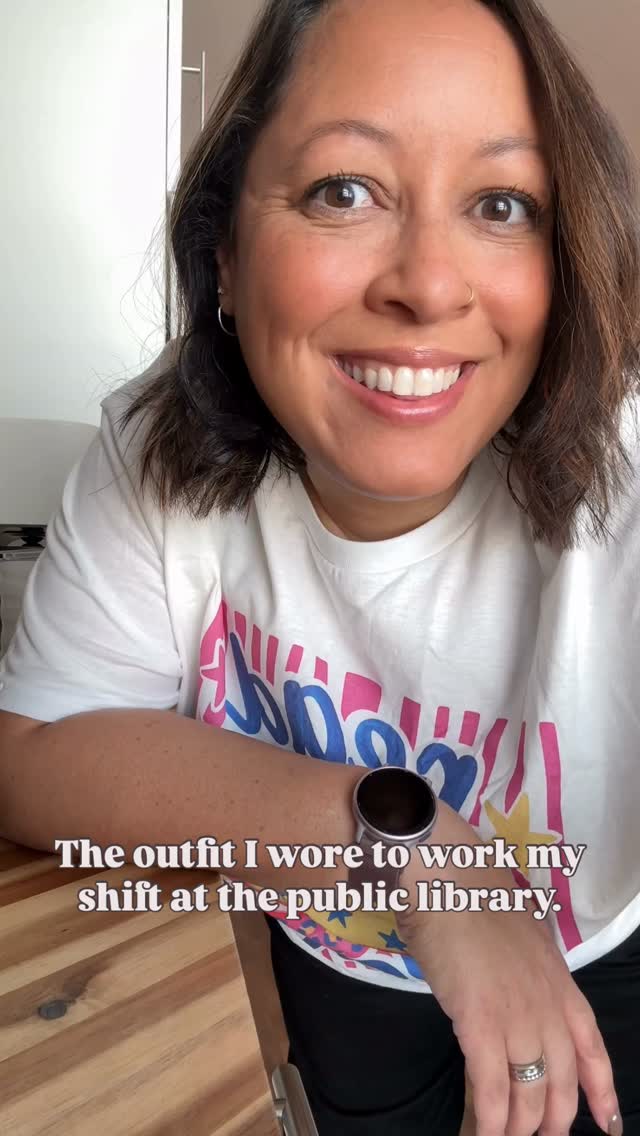 My thyroid is acting like a crazy fool but at least I felt cute. 

#publiclibrary #libraryassistant #happyadventures #plussizeoutfits #ootd